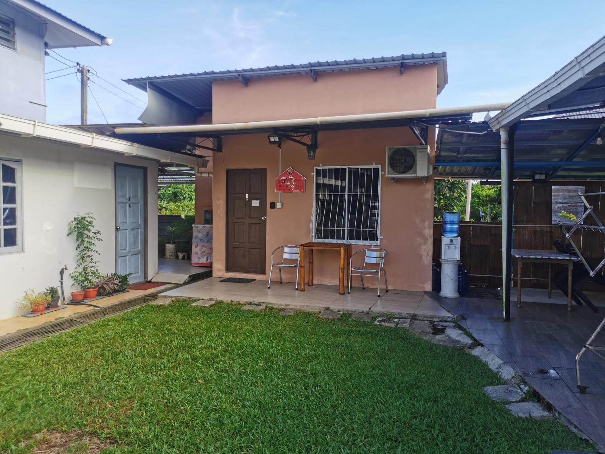 Merdeka Guest House 2 Kuching Exteriör bild